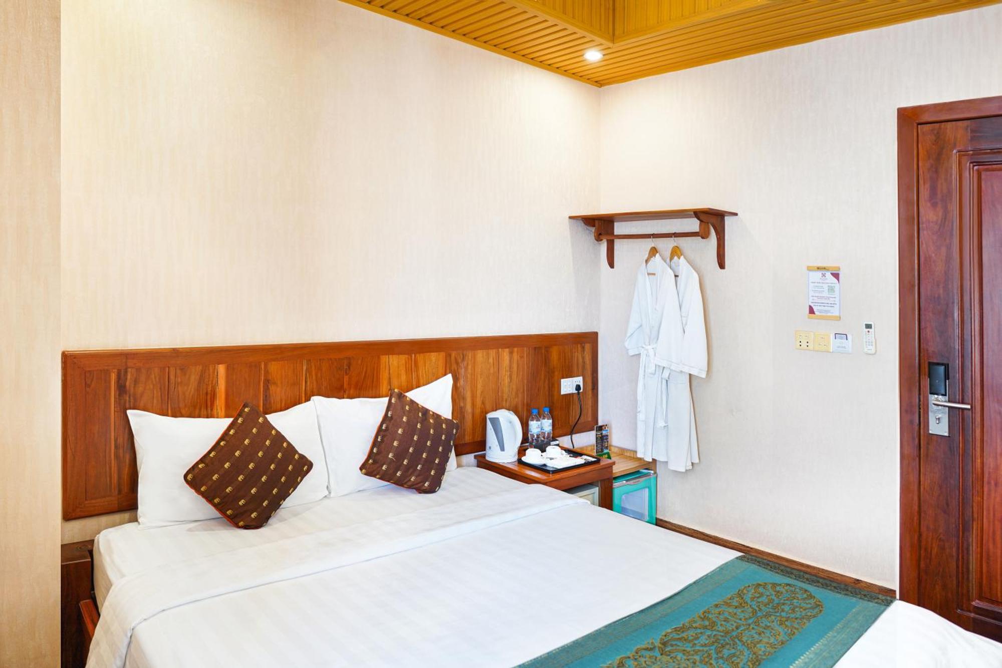 Phuminh Hotel Riverside Phnom Penh Eksteriør bilde