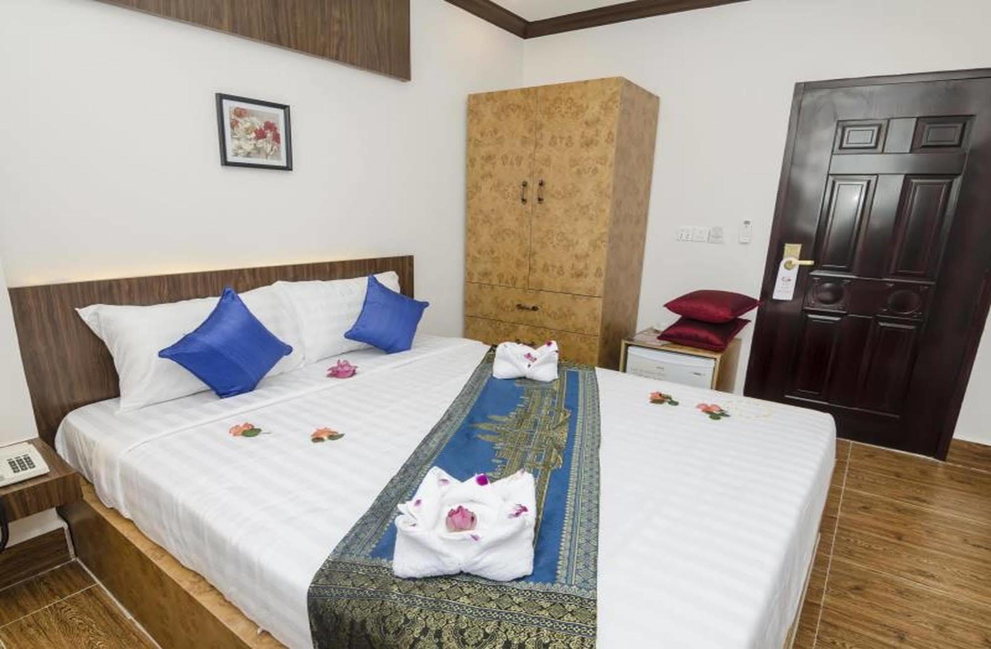 Phuminh Hotel Riverside Phnom Penh Eksteriør bilde
