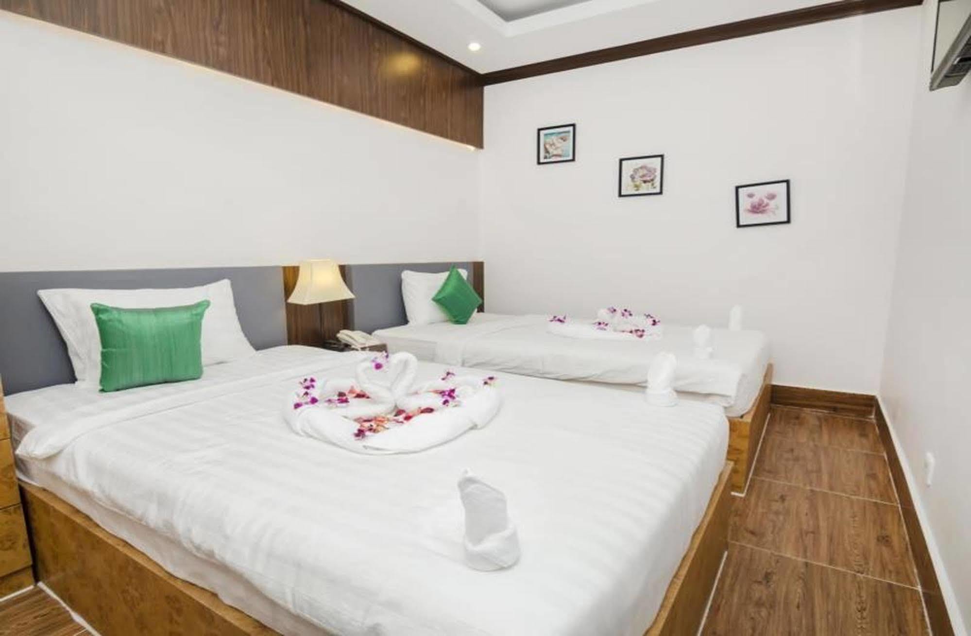 Phuminh Hotel Riverside Phnom Penh Eksteriør bilde